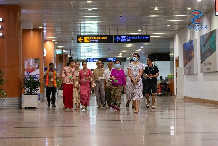 ရန်ကုန်လေဆိပ်မှာ ခရီးသည်ပို့ဆောင်သူတွေ လေဆိပ်ထဲဝင်ခွင့်ရပြီ